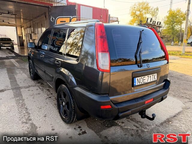 Ниссан ИксТрейл, объемом двигателя 2 л и пробегом 400 тыс. км за 2850 $, фото 5 на Automoto.ua