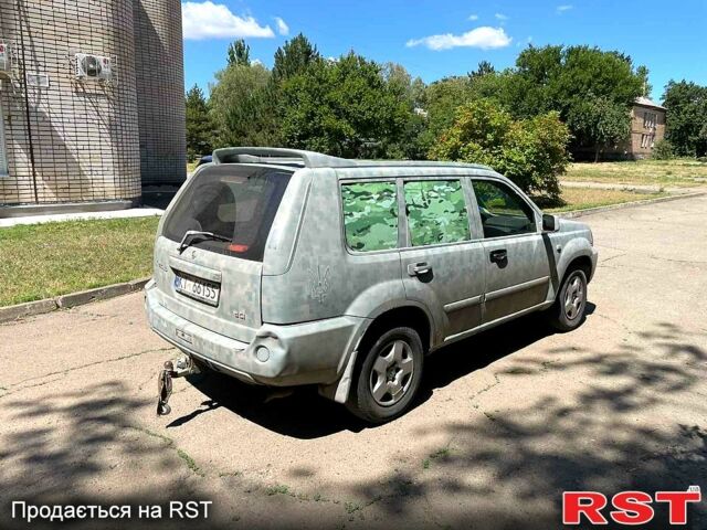 Ниссан ИксТрейл, объемом двигателя 2.2 л и пробегом 303 тыс. км за 3600 $, фото 7 на Automoto.ua
