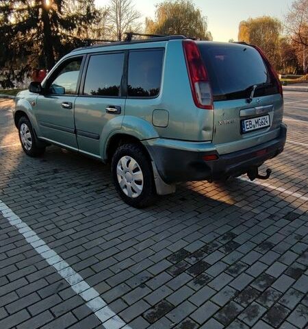 Ниссан ИксТрейл, объемом двигателя 2.2 л и пробегом 290 тыс. км за 3300 $, фото 3 на Automoto.ua