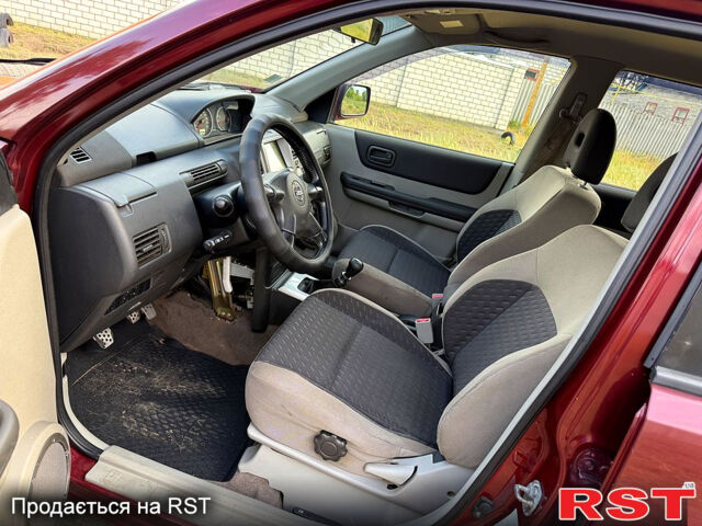 Ниссан ИксТрейл, объемом двигателя 2.2 л и пробегом 300 тыс. км за 2650 $, фото 6 на Automoto.ua