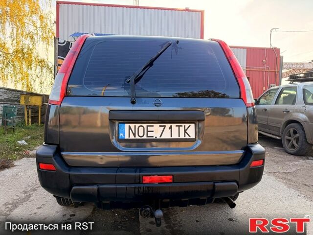 Ниссан ИксТрейл, объемом двигателя 2 л и пробегом 400 тыс. км за 2850 $, фото 6 на Automoto.ua