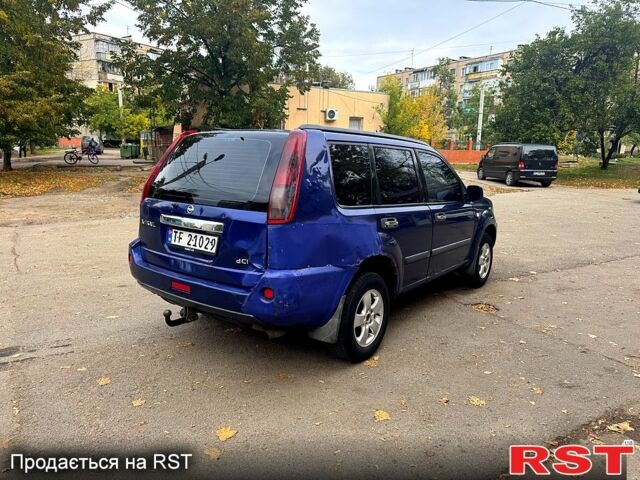 Ниссан ИксТрейл, объемом двигателя 2.2 л и пробегом 275 тыс. км за 2750 $, фото 3 на Automoto.ua
