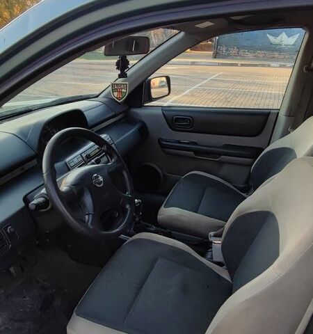 Ниссан ИксТрейл, объемом двигателя 2.2 л и пробегом 290 тыс. км за 3300 $, фото 5 на Automoto.ua