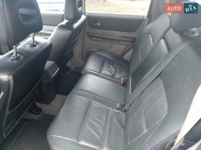 Ниссан ИксТрейл, объемом двигателя 2.2 л и пробегом 330 тыс. км за 4500 $, фото 5 на Automoto.ua