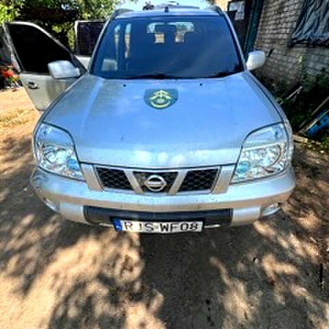 Ниссан ИксТрейл, объемом двигателя 2.2 л и пробегом 350 тыс. км за 4500 $, фото 2 на Automoto.ua