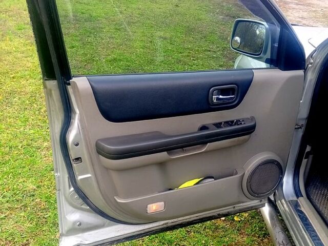 Ниссан ИксТрейл, объемом двигателя 2.5 л и пробегом 250 тыс. км за 6500 $, фото 8 на Automoto.ua