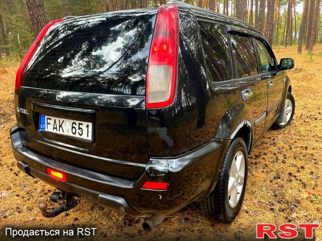 Ниссан ИксТрейл, объемом двигателя 2.2 л и пробегом 311 тыс. км за 3500 $, фото 3 на Automoto.ua