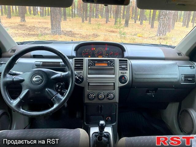 Ниссан ИксТрейл, объемом двигателя 2.2 л и пробегом 311 тыс. км за 3500 $, фото 6 на Automoto.ua