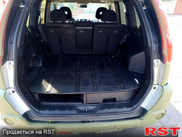 Ніссан ІксТрейл, об'ємом двигуна 2 л та пробігом 280 тис. км за 4700 $, фото 9 на Automoto.ua