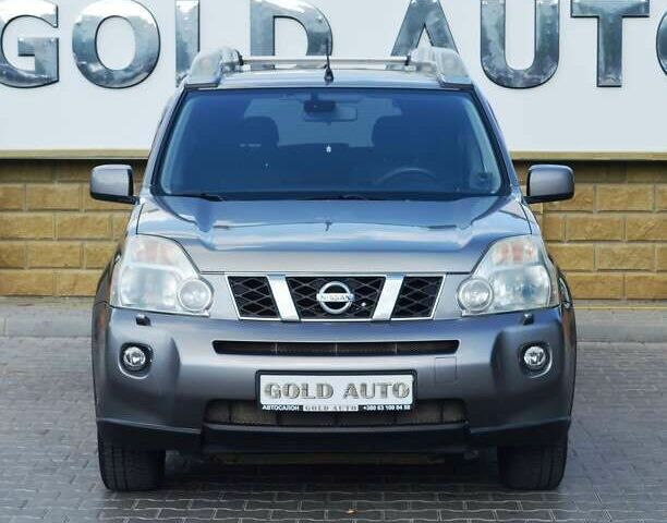 Ниссан ИксТрейл, объемом двигателя 0 л и пробегом 176 тыс. км за 9000 $, фото 1 на Automoto.ua