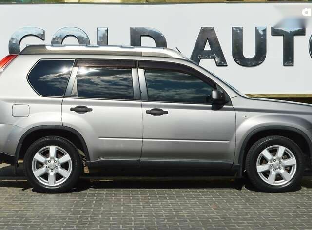 Ниссан ИксТрейл, объемом двигателя 0 л и пробегом 176 тыс. км за 9000 $, фото 11 на Automoto.ua