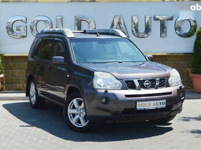 Ніссан ІксТрейл, об'ємом двигуна 2 л та пробігом 175 тис. км за 7999 $, фото 1 на Automoto.ua