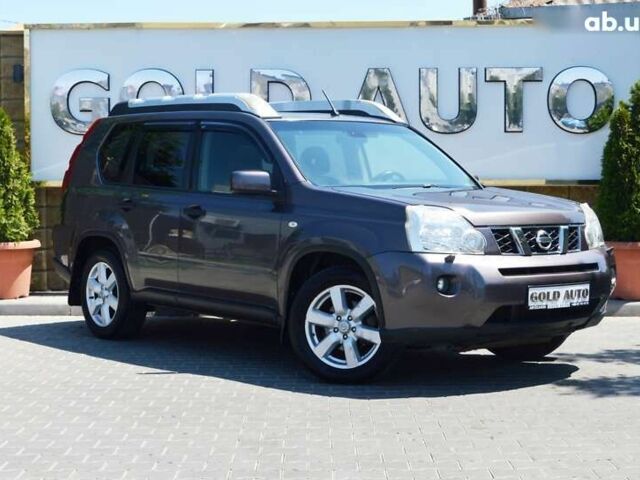 Ніссан ІксТрейл, об'ємом двигуна 2 л та пробігом 175 тис. км за 7999 $, фото 2 на Automoto.ua