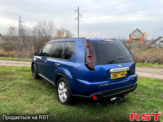 Ниссан ИксТрейл, объемом двигателя 2.2 л и пробегом 180 тыс. км за 3900 $, фото 3 на Automoto.ua