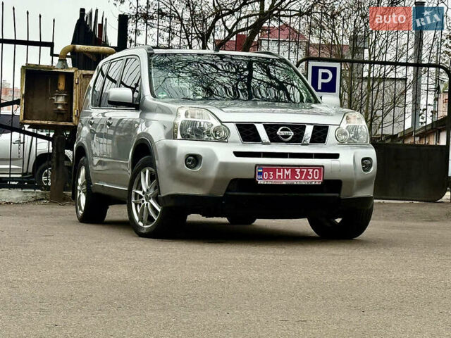 Ниссан ИксТрейл, объемом двигателя 2 л и пробегом 253 тыс. км за 10999 $, фото 2 на Automoto.ua