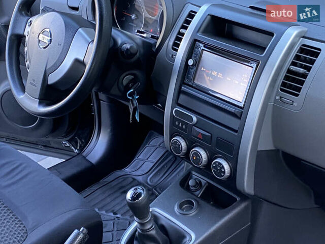 Ніссан ІксТрейл, об'ємом двигуна 2 л та пробігом 226 тис. км за 9500 $, фото 19 на Automoto.ua