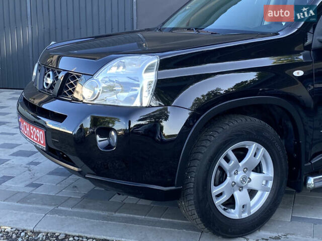 Ніссан ІксТрейл, об'ємом двигуна 2 л та пробігом 226 тис. км за 9500 $, фото 2 на Automoto.ua