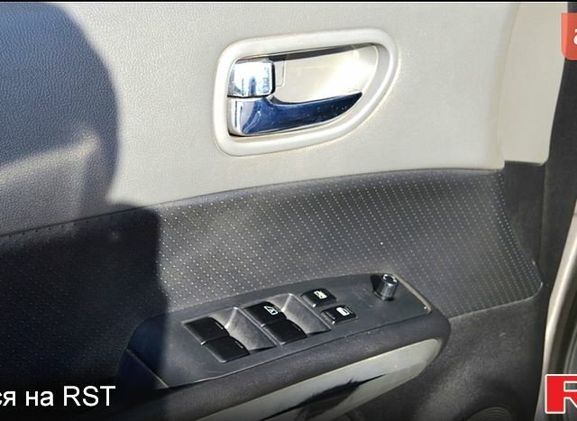 Ніссан ІксТрейл, об'ємом двигуна 2 л та пробігом 180 тис. км за 9500 $, фото 5 на Automoto.ua