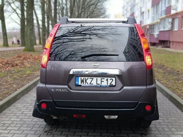 Ниссан ИксТрейл, объемом двигателя 2 л и пробегом 400 тыс. км за 5500 $, фото 2 на Automoto.ua