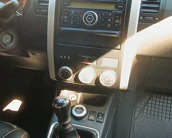 Ниссан ИксТрейл, объемом двигателя 2 л и пробегом 280 тыс. км за 10800 $, фото 11 на Automoto.ua