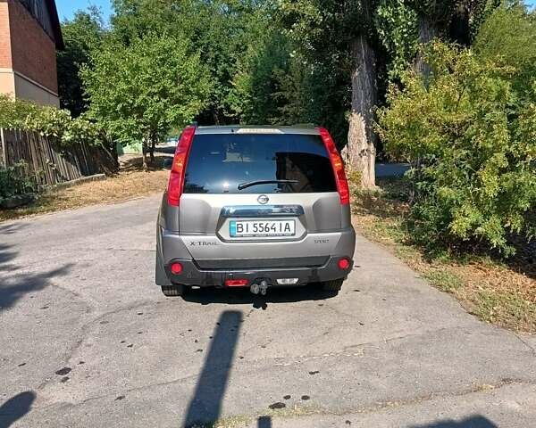 Ниссан ИксТрейл, объемом двигателя 2 л и пробегом 280 тыс. км за 10800 $, фото 3 на Automoto.ua