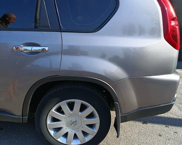 Ниссан ИксТрейл, объемом двигателя 2 л и пробегом 280 тыс. км за 10800 $, фото 4 на Automoto.ua