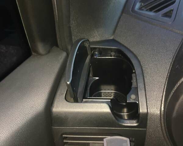 Ниссан ИксТрейл, объемом двигателя 2 л и пробегом 142 тыс. км за 13700 $, фото 7 на Automoto.ua