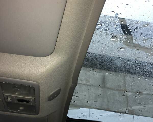 Ниссан ИксТрейл, объемом двигателя 2 л и пробегом 142 тыс. км за 13700 $, фото 4 на Automoto.ua