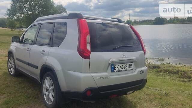 Ніссан ІксТрейл, об'ємом двигуна 2 л та пробігом 140 тис. км за 12700 $, фото 1 на Automoto.ua