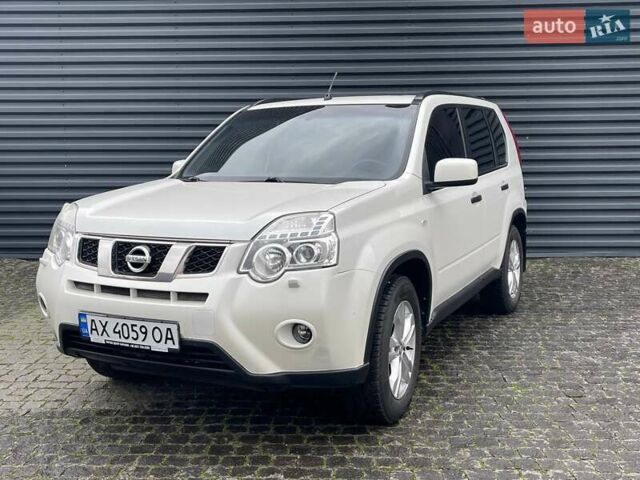 Ниссан ИксТрейл, объемом двигателя 2 л и пробегом 221 тыс. км за 11500 $, фото 2 на Automoto.ua
