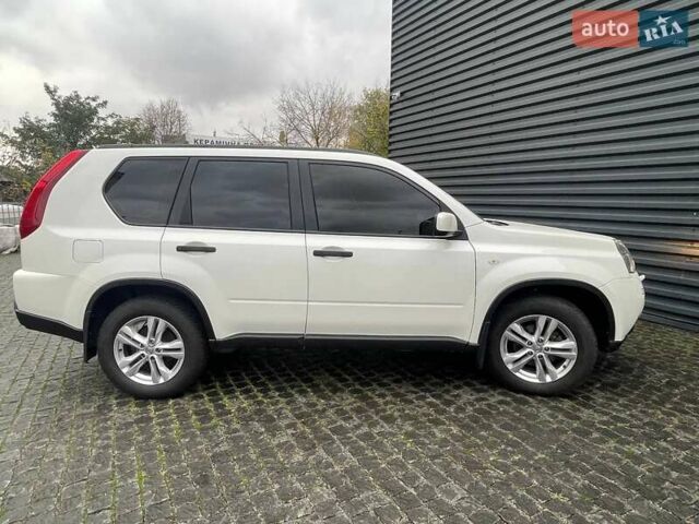 Ниссан ИксТрейл, объемом двигателя 2 л и пробегом 221 тыс. км за 11500 $, фото 10 на Automoto.ua