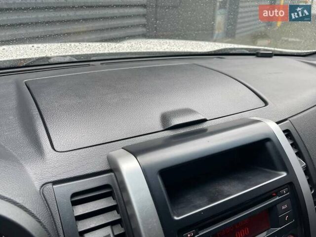 Ниссан ИксТрейл, объемом двигателя 2 л и пробегом 221 тыс. км за 11500 $, фото 31 на Automoto.ua