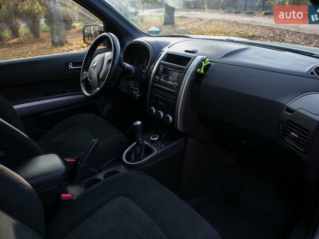 Ніссан ІксТрейл, об'ємом двигуна 2 л та пробігом 127 тис. км за 15500 $, фото 14 на Automoto.ua
