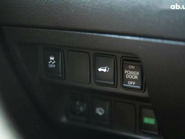 Ниссан ИксТрейл, объемом двигателя 2 л и пробегом 152 тыс. км за 18000 $, фото 21 на Automoto.ua