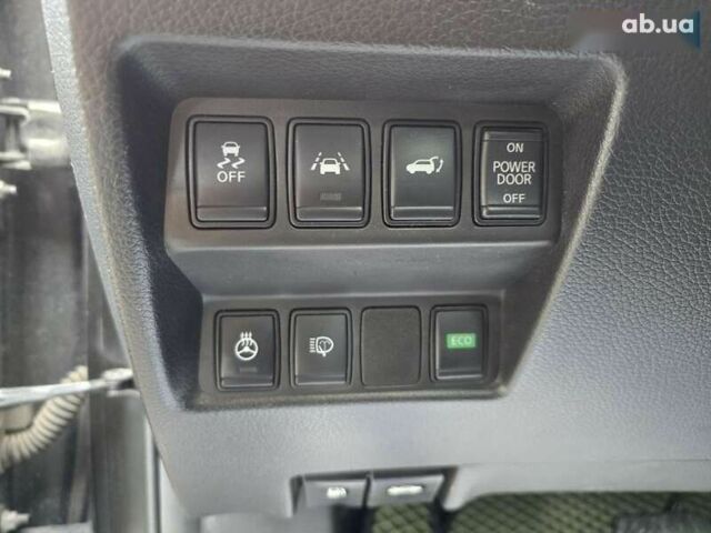 Ниссан ИксТрейл, объемом двигателя 2 л и пробегом 221 тыс. км за 19500 $, фото 12 на Automoto.ua