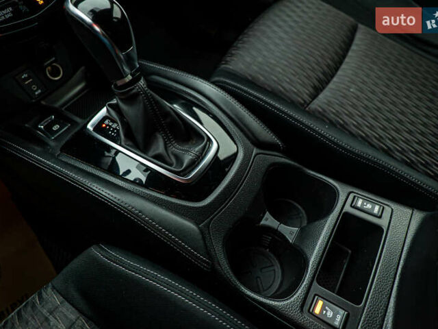 Ниссан ИксТрейл, объемом двигателя 1.6 л и пробегом 129 тыс. км за 18946 $, фото 19 на Automoto.ua