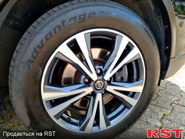 Ниссан ИксТрейл, объемом двигателя 1.7 л и пробегом 78 тыс. км за 18000 $, фото 10 на Automoto.ua