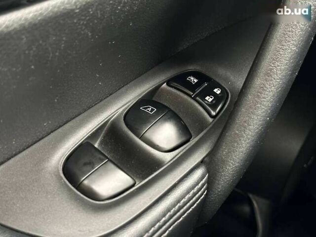 Ниссан ИксТрейл, объемом двигателя 2.5 л и пробегом 113 тыс. км за 18990 $, фото 15 на Automoto.ua