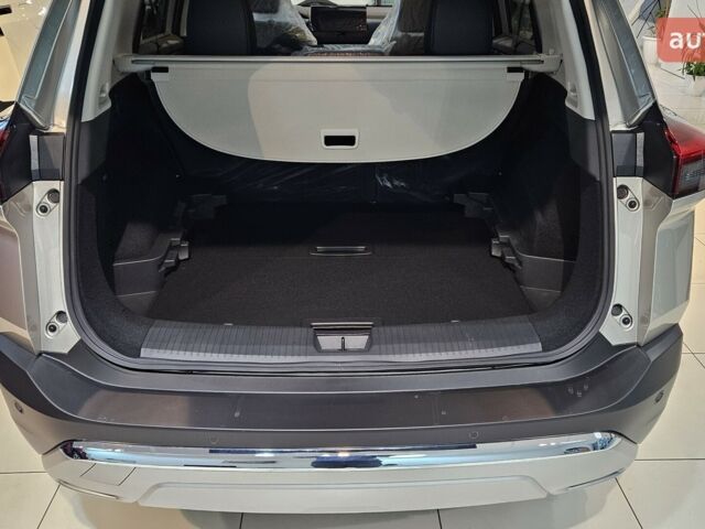 Ниссан ИксТрейл, объемом двигателя 1.5 л и пробегом 0 тыс. км за 47428 $, фото 6 на Automoto.ua