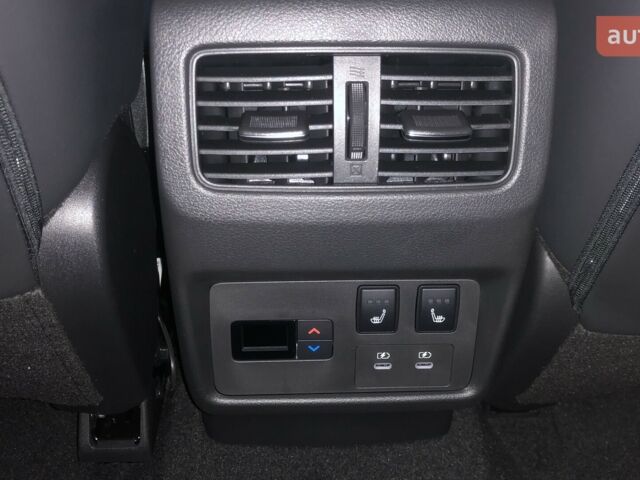 Ниссан ИксТрейл, объемом двигателя 1.5 л и пробегом 0 тыс. км за 35698 $, фото 24 на Automoto.ua