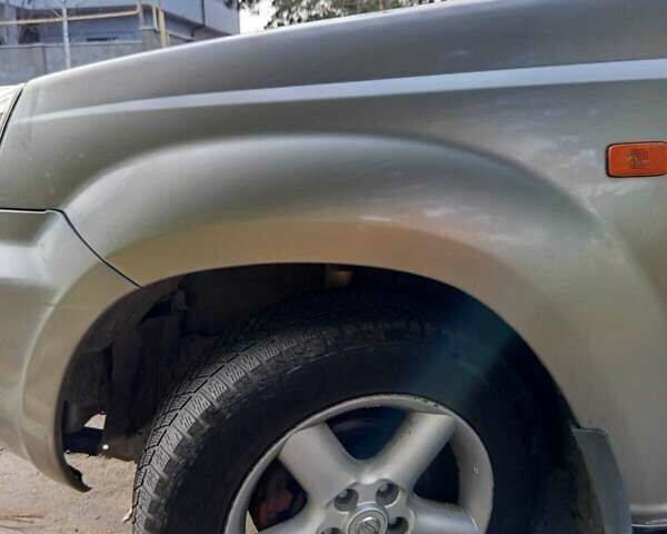 Серый Ниссан ИксТрейл, объемом двигателя 2 л и пробегом 231 тыс. км за 5300 $, фото 11 на Automoto.ua