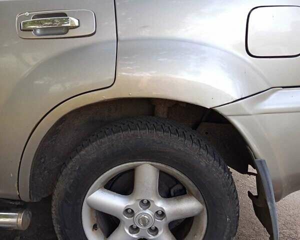 Серый Ниссан ИксТрейл, объемом двигателя 2 л и пробегом 231 тыс. км за 5300 $, фото 14 на Automoto.ua