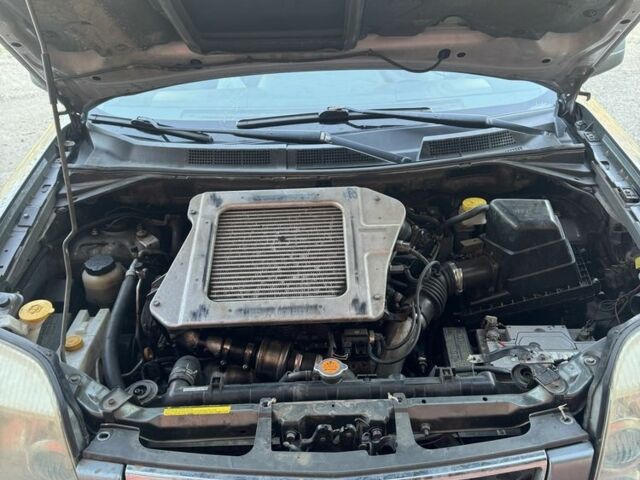 Серый Ниссан ИксТрейл, объемом двигателя 2.2 л и пробегом 265 тыс. км за 3550 $, фото 1 на Automoto.ua