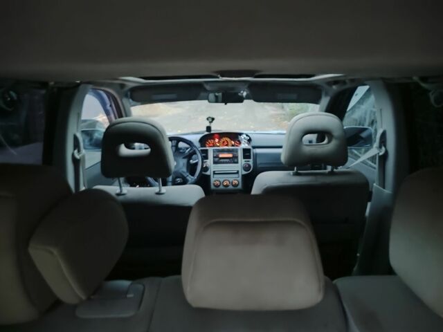 Серый Ниссан ИксТрейл, объемом двигателя 2.2 л и пробегом 227 тыс. км за 3600 $, фото 3 на Automoto.ua