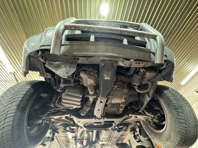 Серый Ниссан ИксТрейл, объемом двигателя 2.2 л и пробегом 265 тыс. км за 3550 $, фото 12 на Automoto.ua