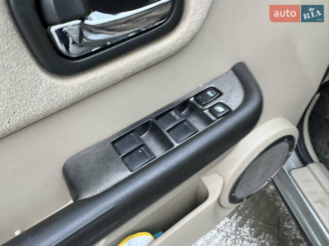 Серый Ниссан ИксТрейл, объемом двигателя 2 л и пробегом 249 тыс. км за 4999 $, фото 10 на Automoto.ua