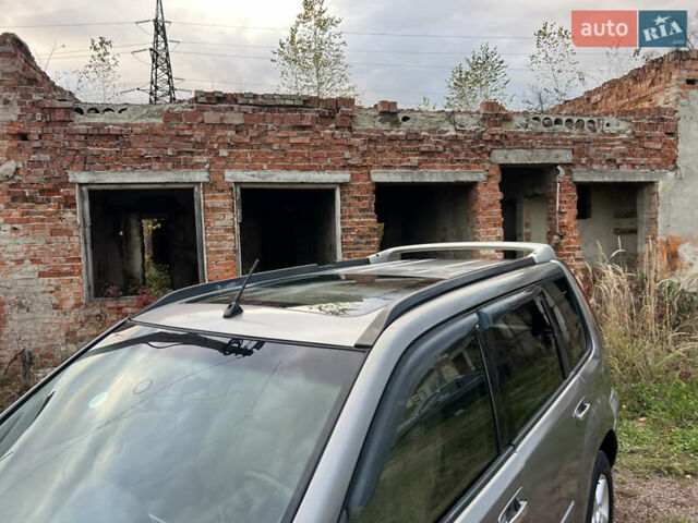 Серый Ниссан ИксТрейл, объемом двигателя 2.2 л и пробегом 401 тыс. км за 4400 $, фото 8 на Automoto.ua