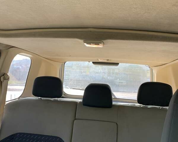 Сірий Ніссан ІксТрейл, об'ємом двигуна 2 л та пробігом 345 тис. км за 4700 $, фото 14 на Automoto.ua