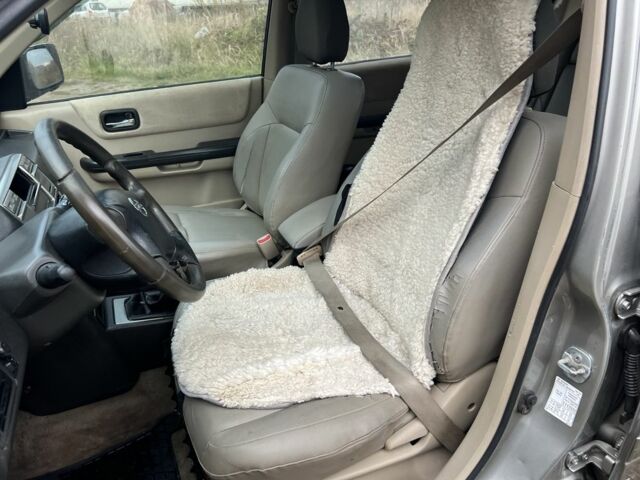 Серый Ниссан ИксТрейл, объемом двигателя 2.2 л и пробегом 400 тыс. км за 4400 $, фото 15 на Automoto.ua