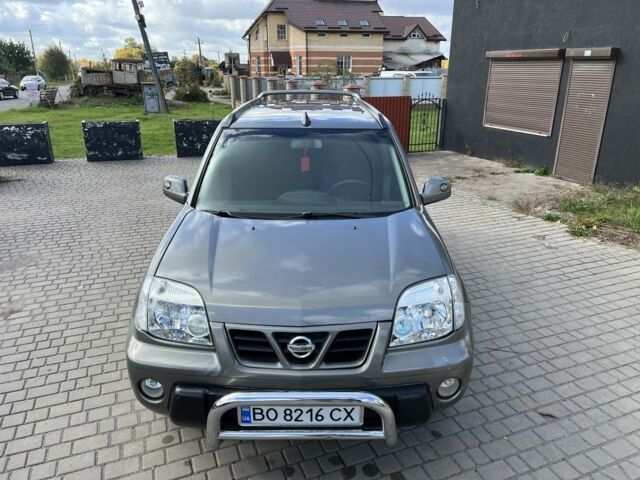 Серый Ниссан ИксТрейл, объемом двигателя 2.2 л и пробегом 468 тыс. км за 5500 $, фото 7 на Automoto.ua